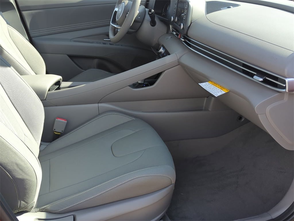 Thumbnail: 2026 Hyundai Elantra - 24