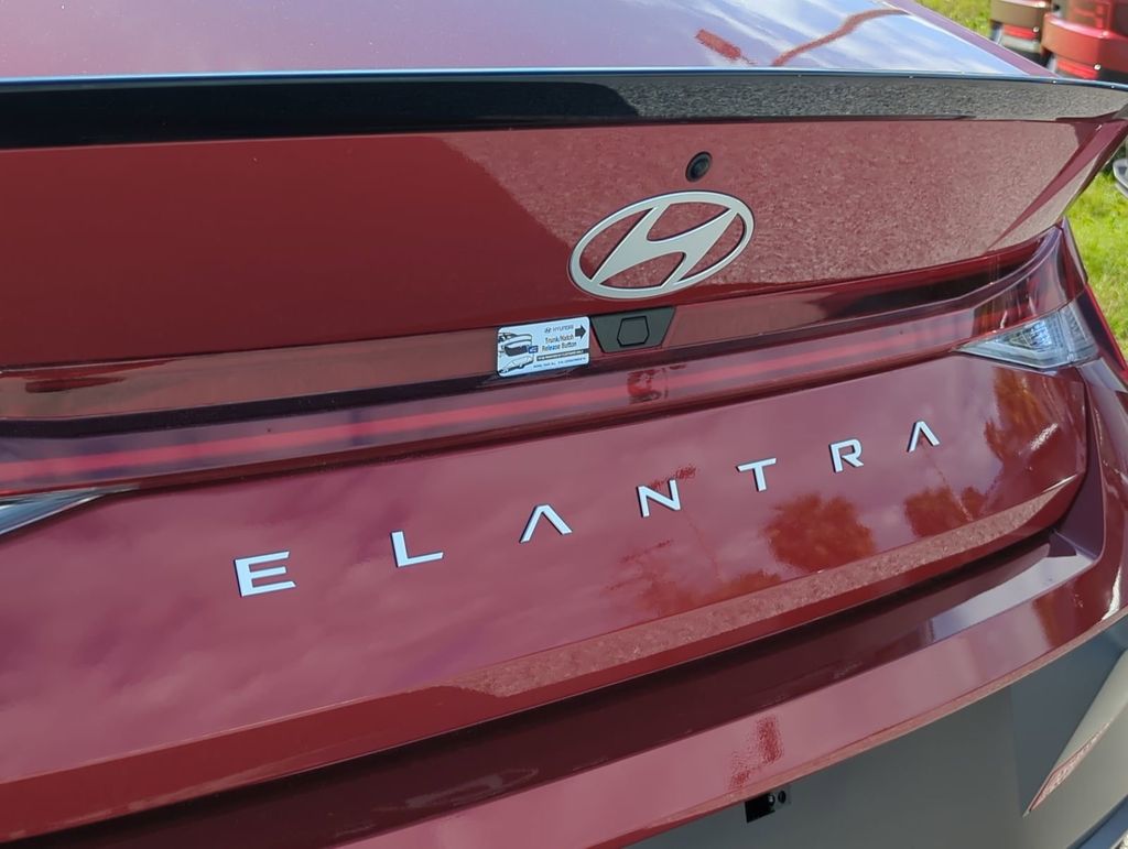 Thumbnail: 2026 Hyundai Elantra - 22