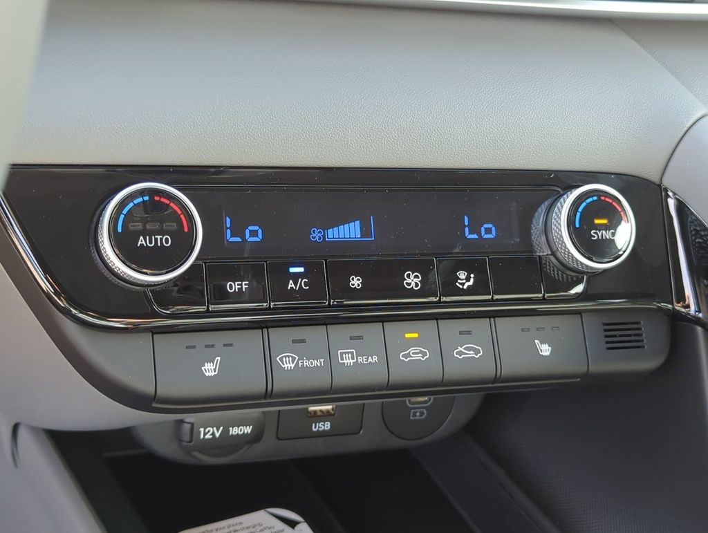Thumbnail: 2026 Hyundai Elantra - 33