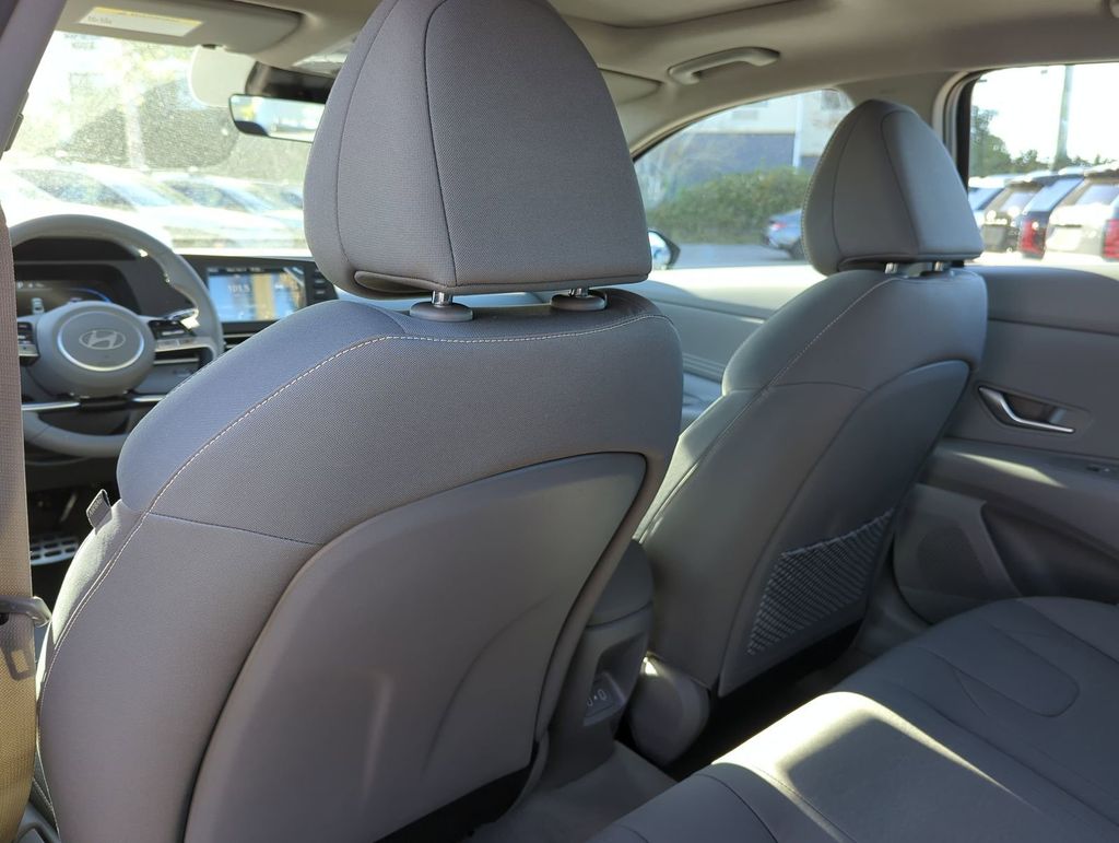 Thumbnail: 2026 Hyundai Elantra - 23