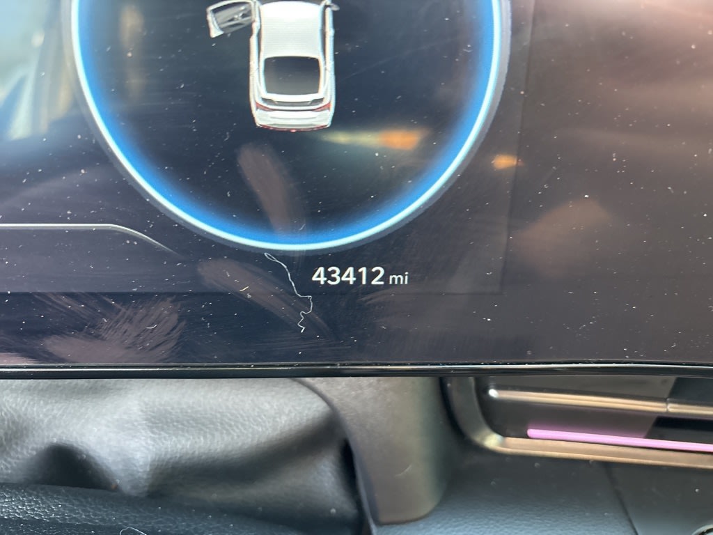 Thumbnail: 2023 Hyundai Elantra - 14