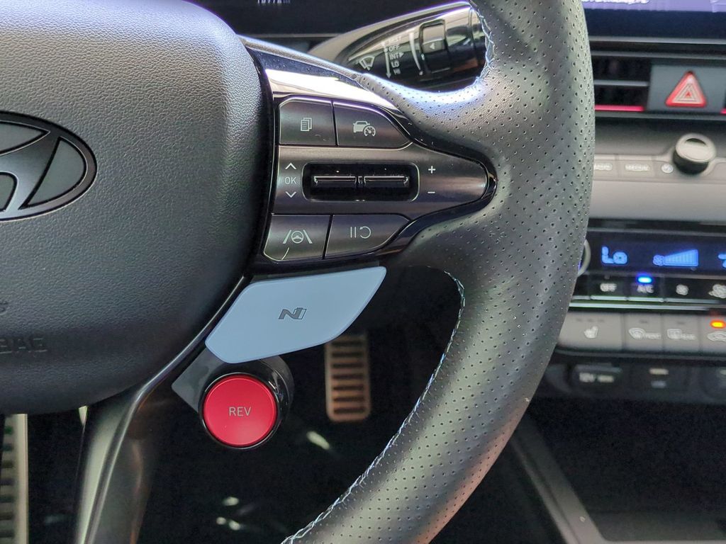 Thumbnail: 2025 Hyundai Elantra - 30