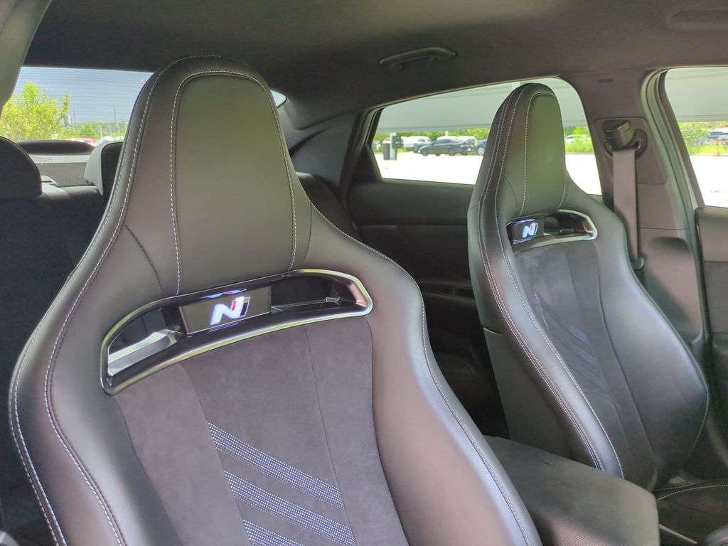 Thumbnail: 2025 Hyundai Elantra - 11