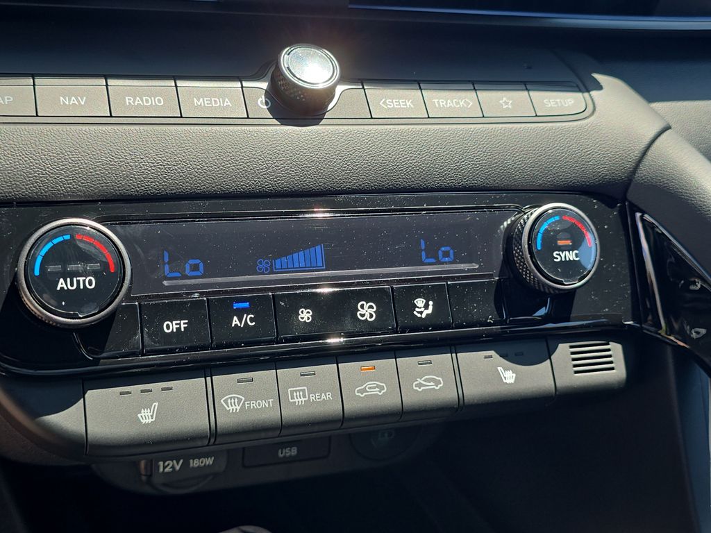 Thumbnail: 2026 Hyundai Elantra - 32