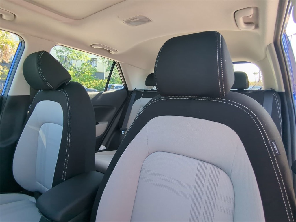 Thumbnail: 2025 Hyundai Venue - 10