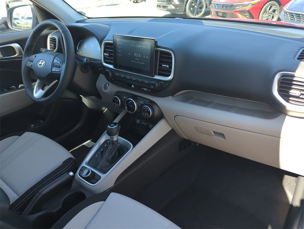 Thumbnail: 2025 Hyundai Venue - 13