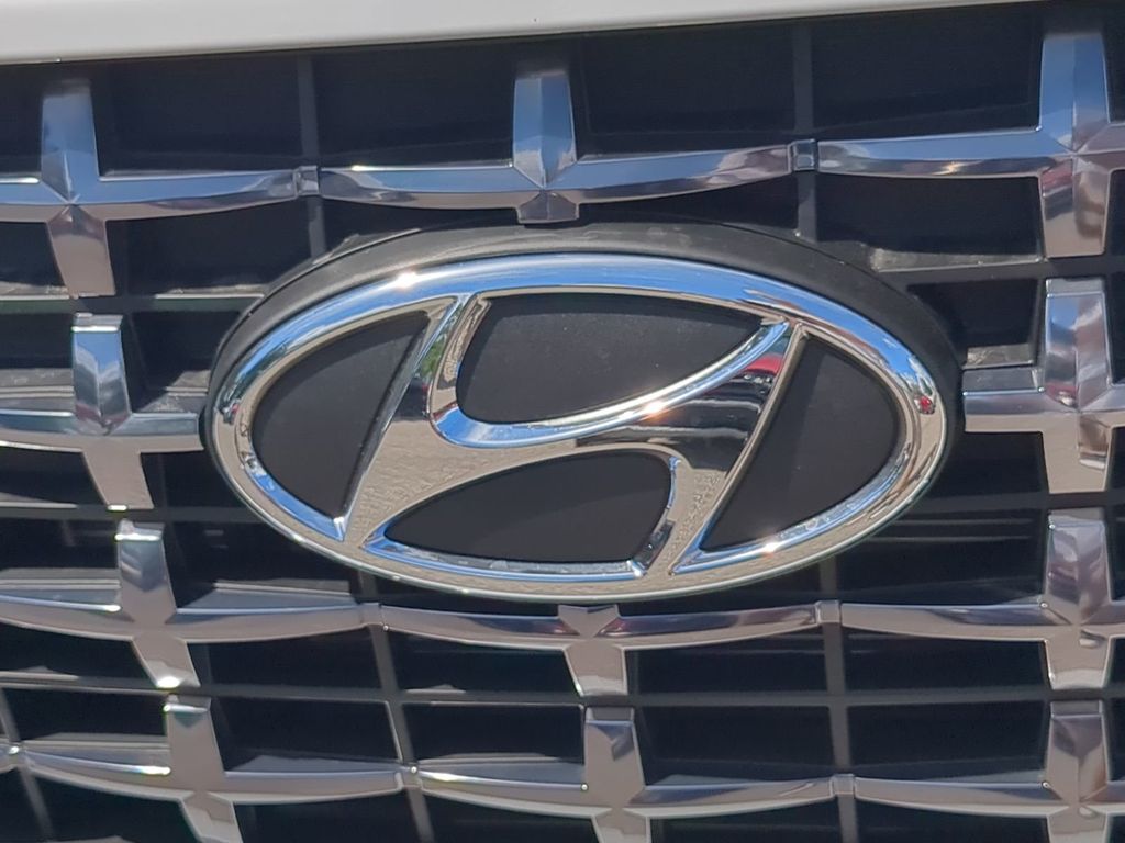 Thumbnail: 2026 Hyundai Venue - 9