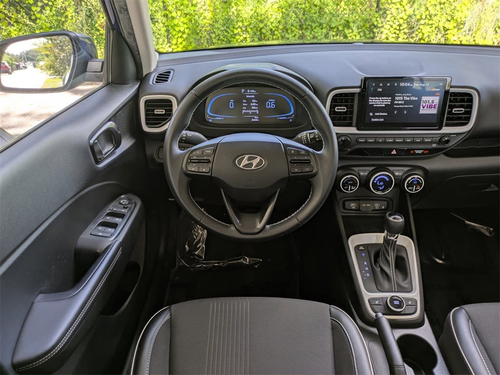 Thumbnail: 2023 Hyundai Venue - 10