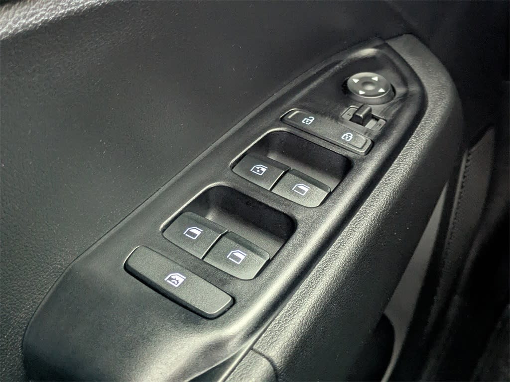 Thumbnail: 2024 Hyundai Venue - 29