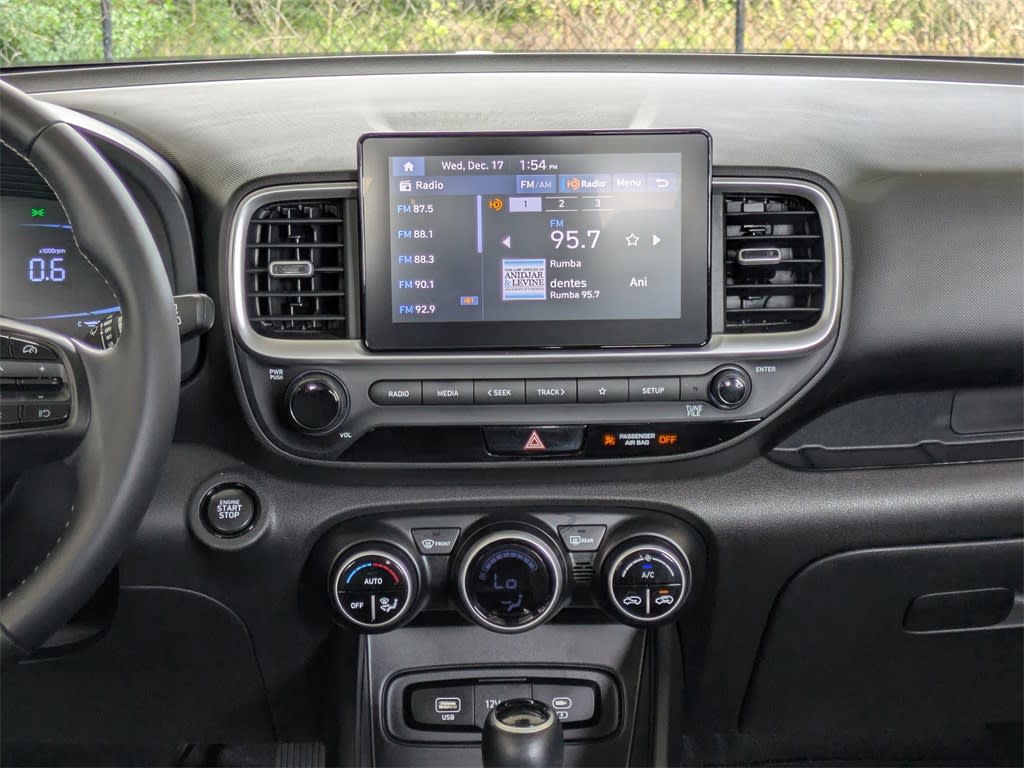 Thumbnail: 2024 Hyundai Venue - 14