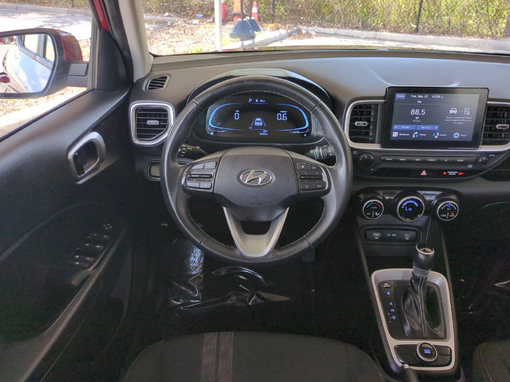 Thumbnail: 2024 Hyundai Venue - 5
