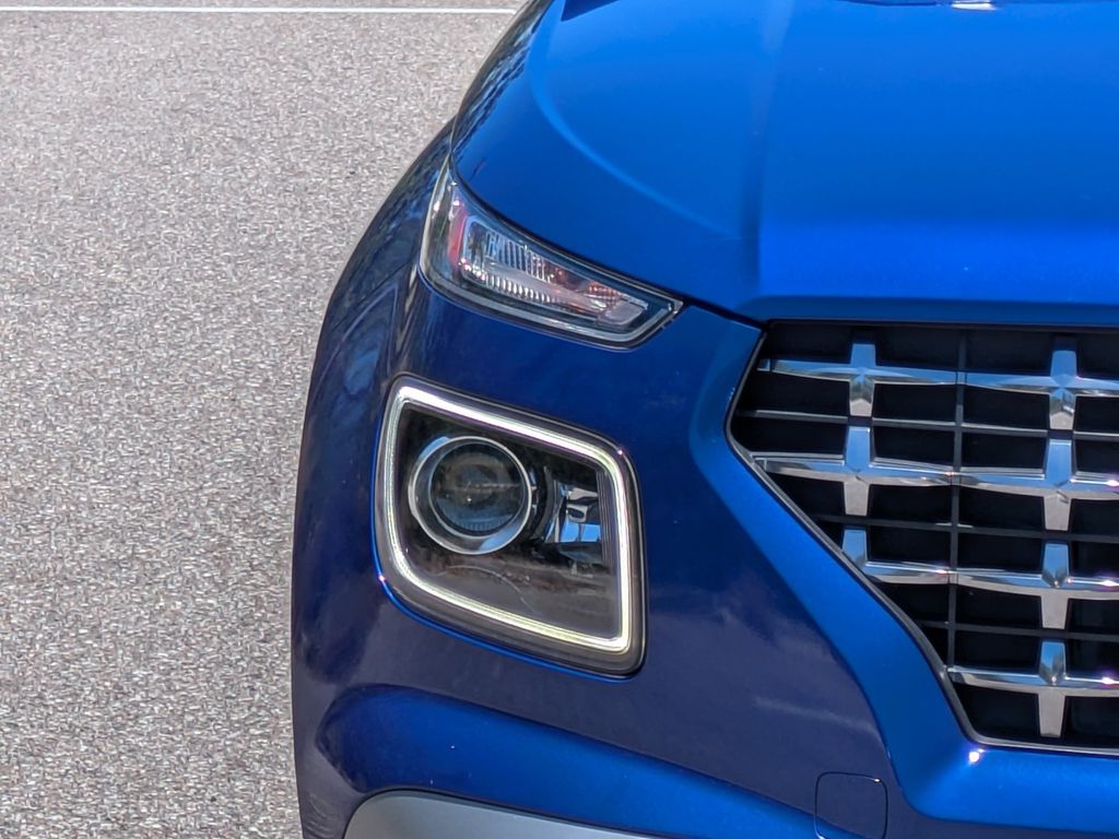 Thumbnail: 2022 Hyundai Venue - 7