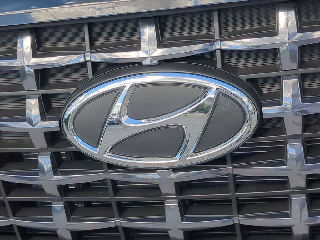 Thumbnail: 2026 Hyundai Venue - 9