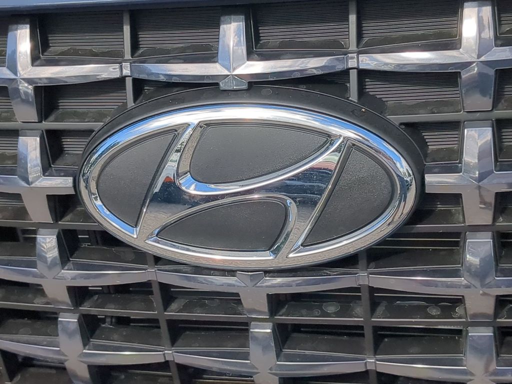 Thumbnail: 2026 Hyundai Venue - 9
