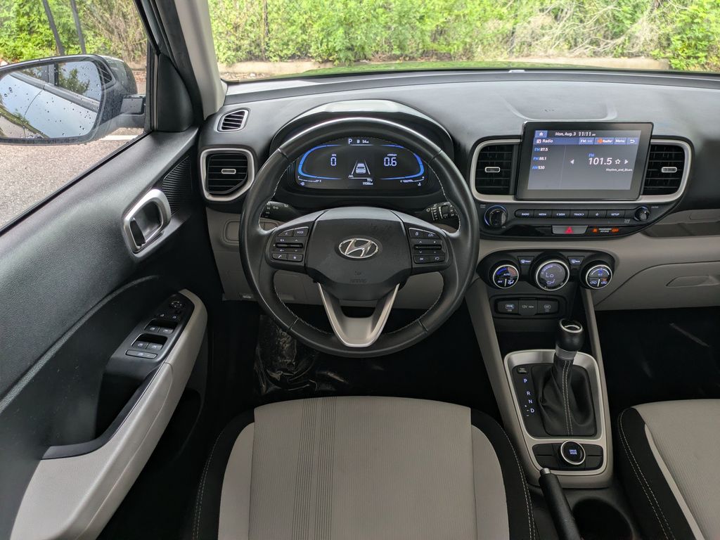 Thumbnail: 2025 Hyundai Venue - 9