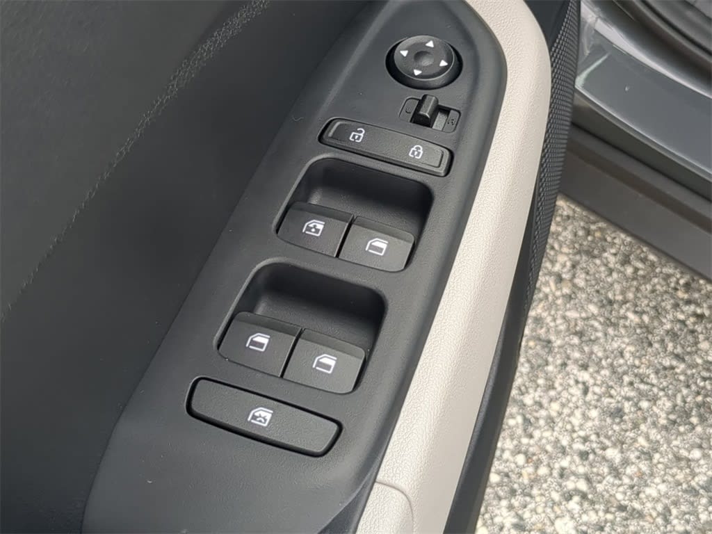 Thumbnail: 2026 Hyundai Venue - 25