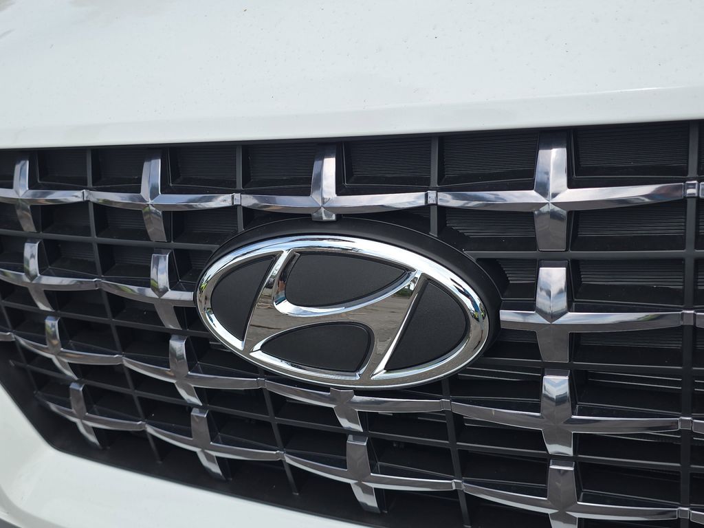 Thumbnail: 2026 Hyundai Venue - 7