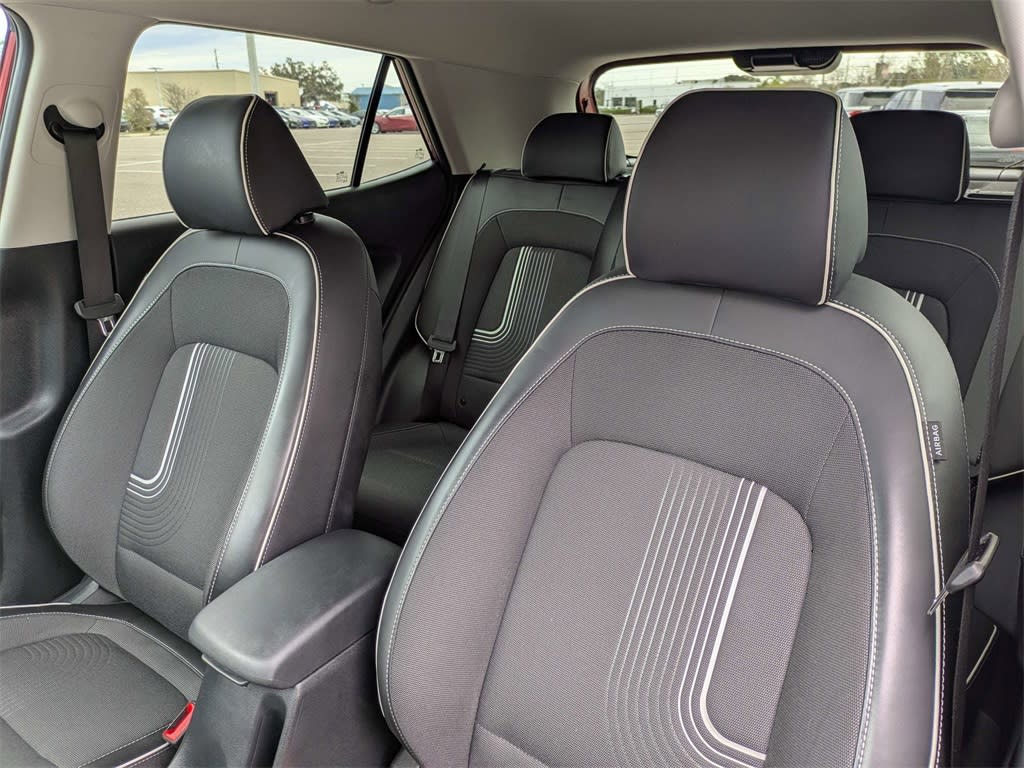 Thumbnail: 2022 Hyundai Venue - 11