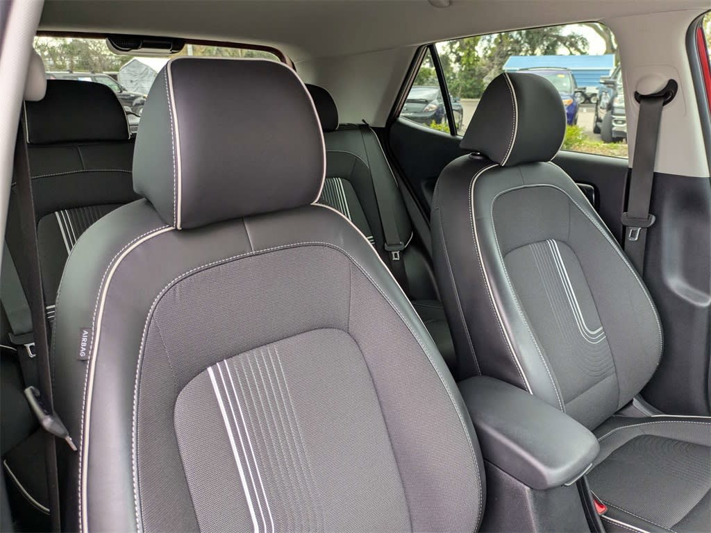 Thumbnail: 2022 Hyundai Venue - 10