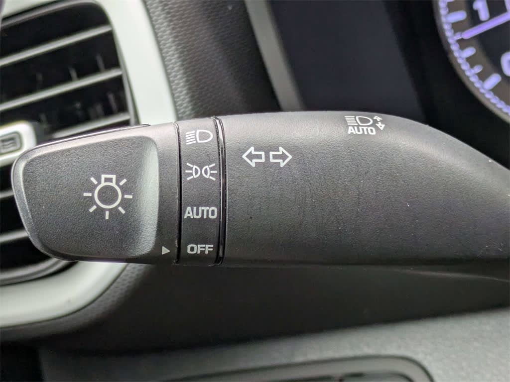 Thumbnail: 2022 Hyundai Venue - 13