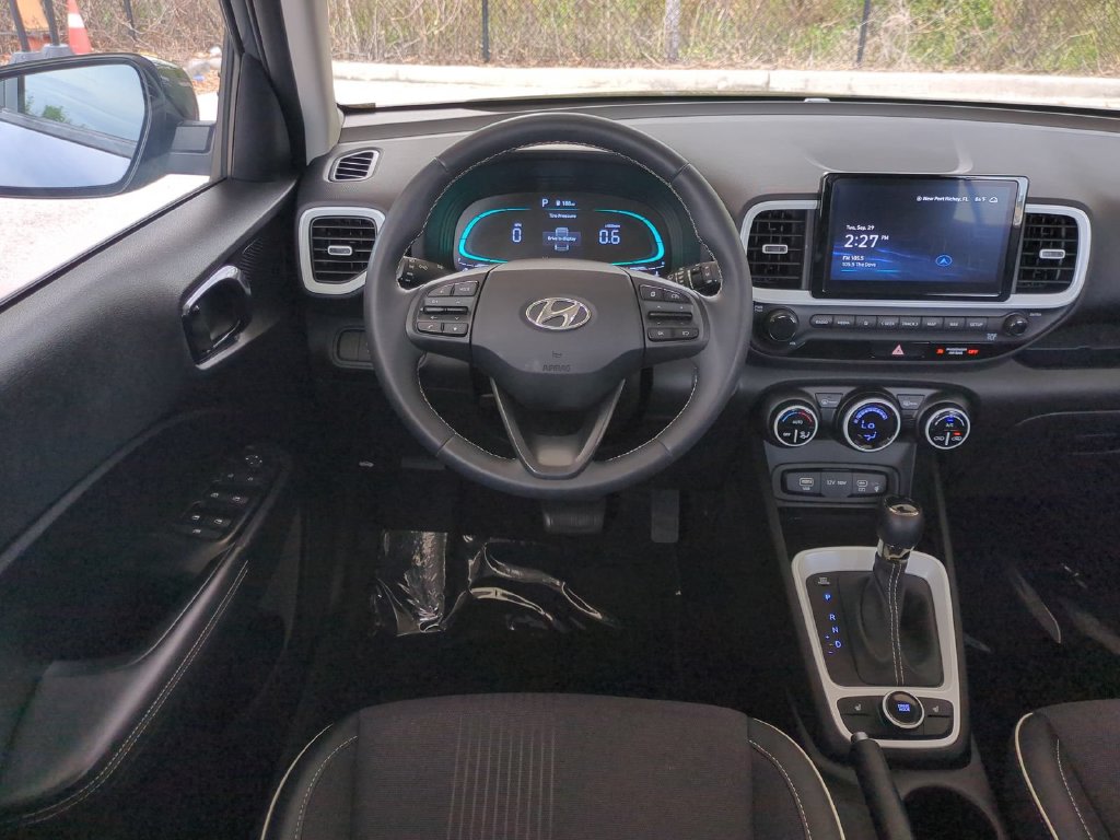 Thumbnail: 2025 Hyundai Venue - 10