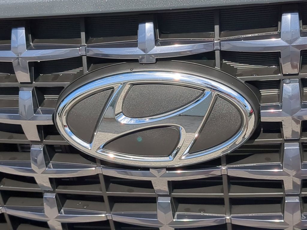 Thumbnail: 2026 Hyundai Venue - 9