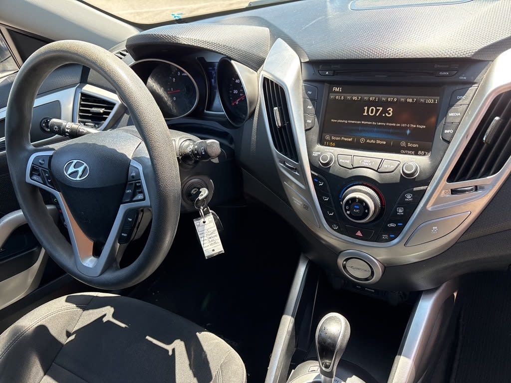 Thumbnail: 2015 Hyundai Veloster - 2