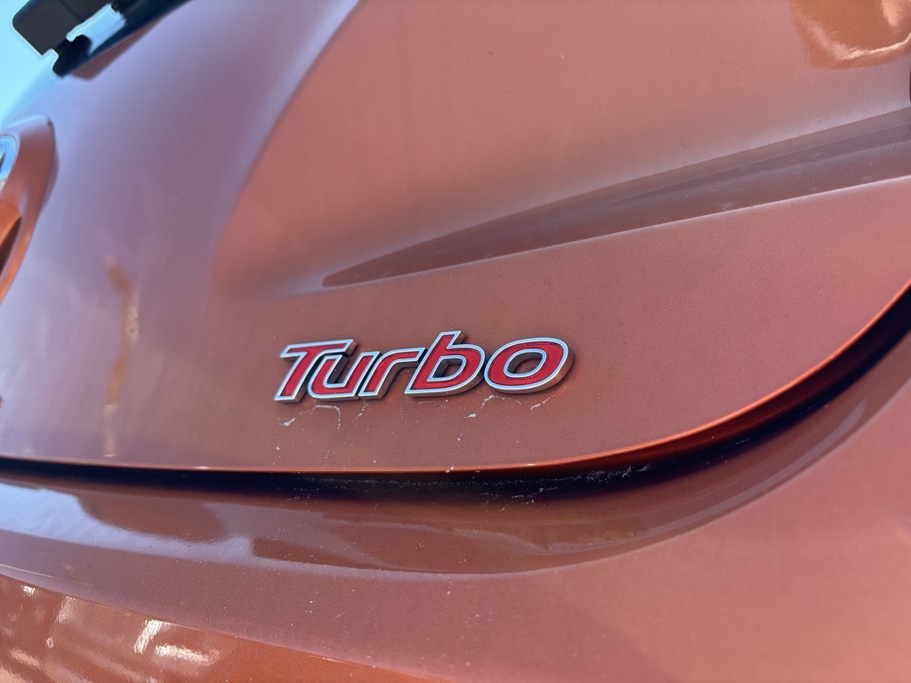 Thumbnail: 2015 Hyundai Veloster - 4