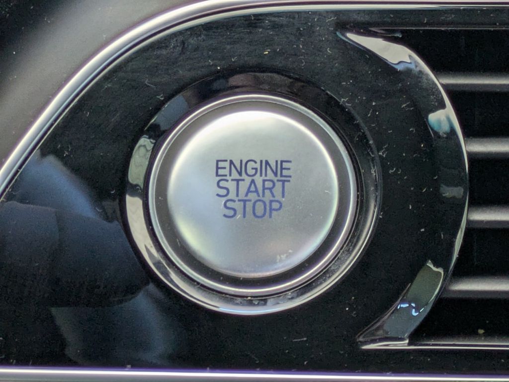 Thumbnail: 2023 Genesis G70 - 41