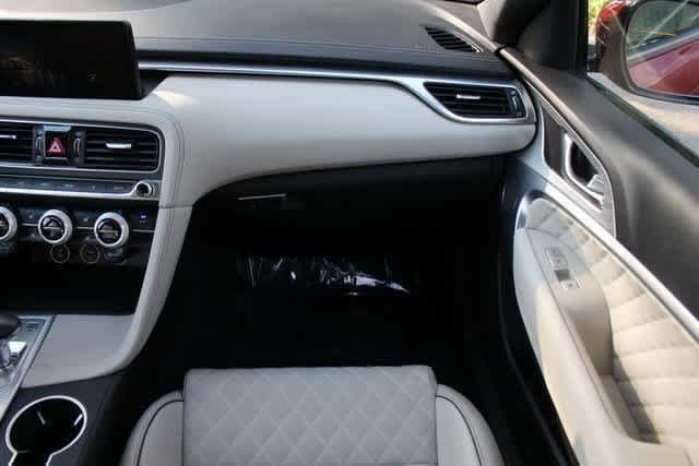 2023 Genesis G70 3.3T 13