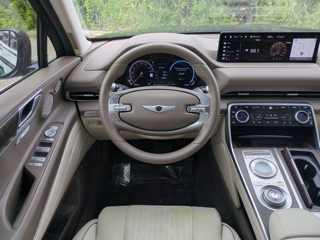 Thumbnail: 2022 Genesis GV80 - 10