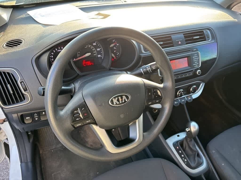 Thumbnail: 2016 Kia Rio - 5
