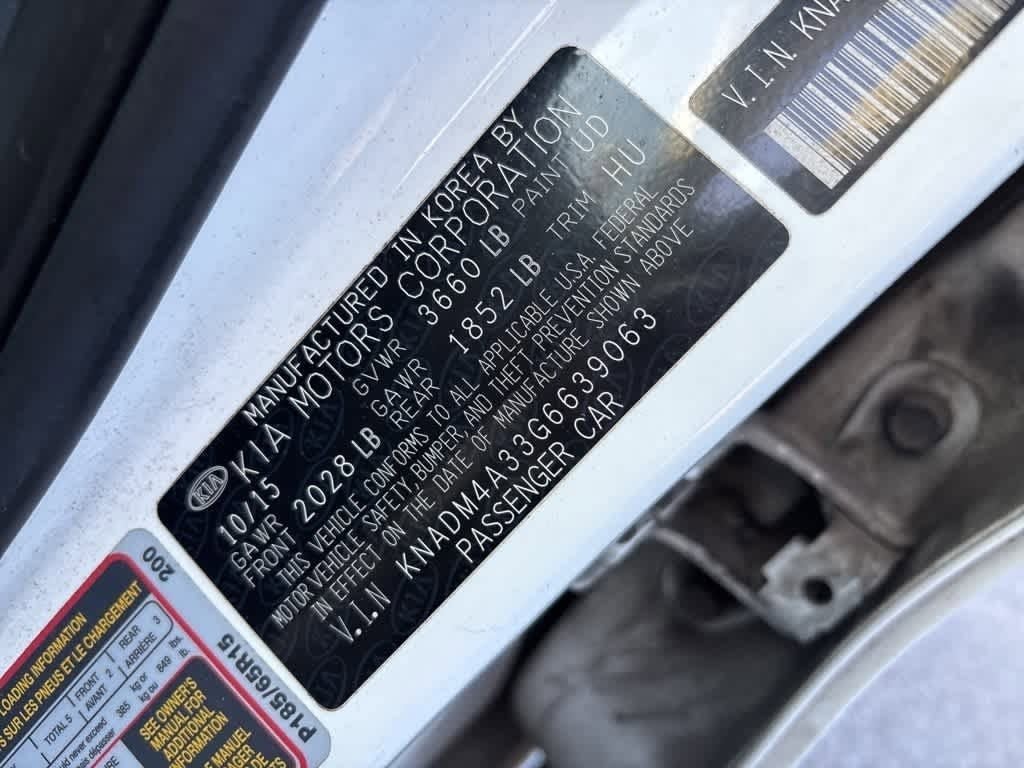 Thumbnail: 2016 Kia Rio - 9