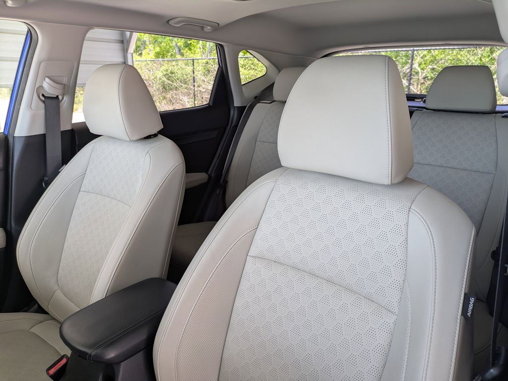 Thumbnail: 2023 Kia Seltos - 12