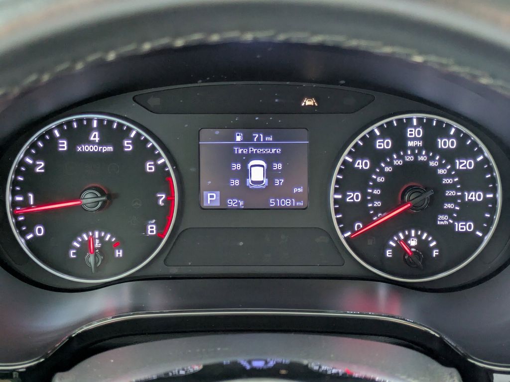 Thumbnail: 2023 Kia Seltos - 17