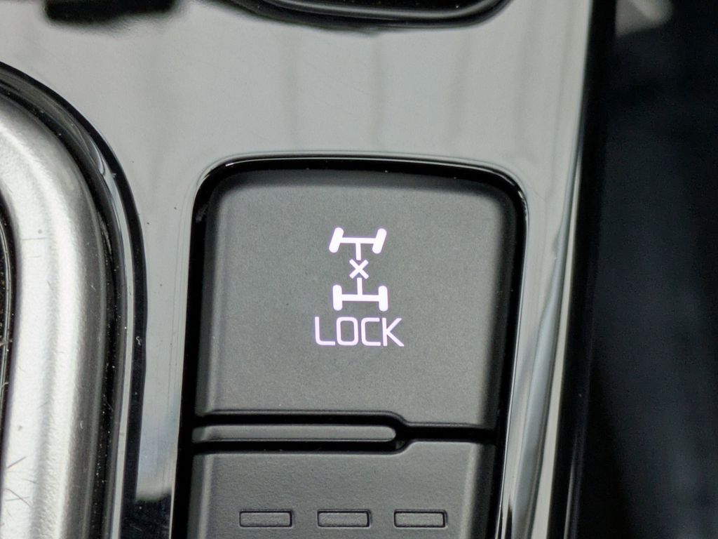 Thumbnail: 2023 Kia Seltos - 33