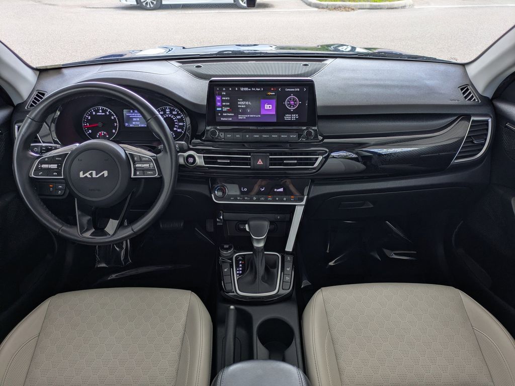 Thumbnail: 2023 Kia Seltos - 2