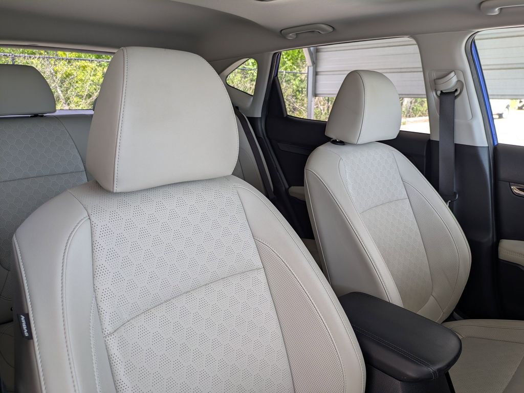 Thumbnail: 2023 Kia Seltos - 11