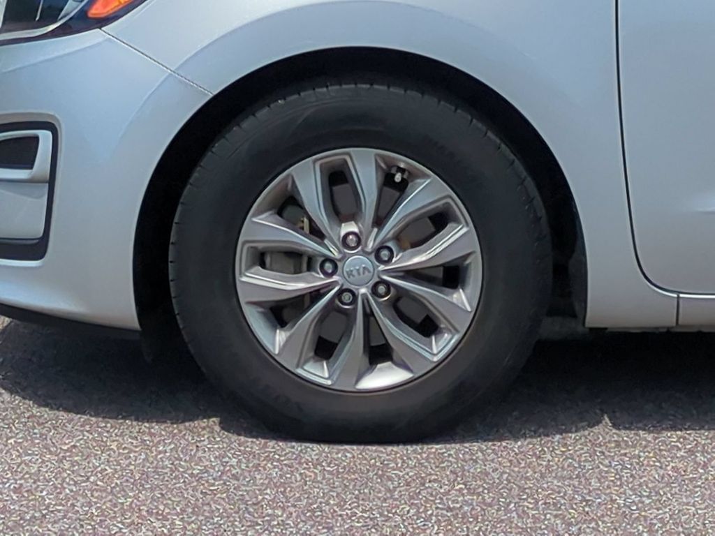 Thumbnail: 2020 Kia Sedona - 7