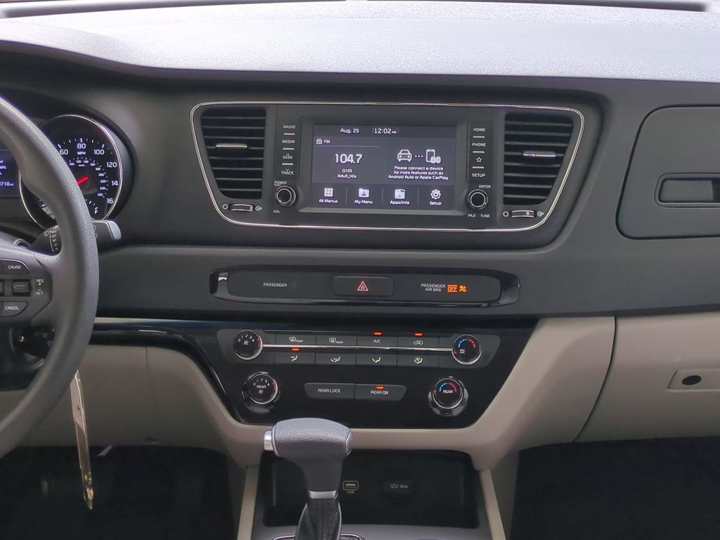 Thumbnail: 2021 Kia Sedona - 14