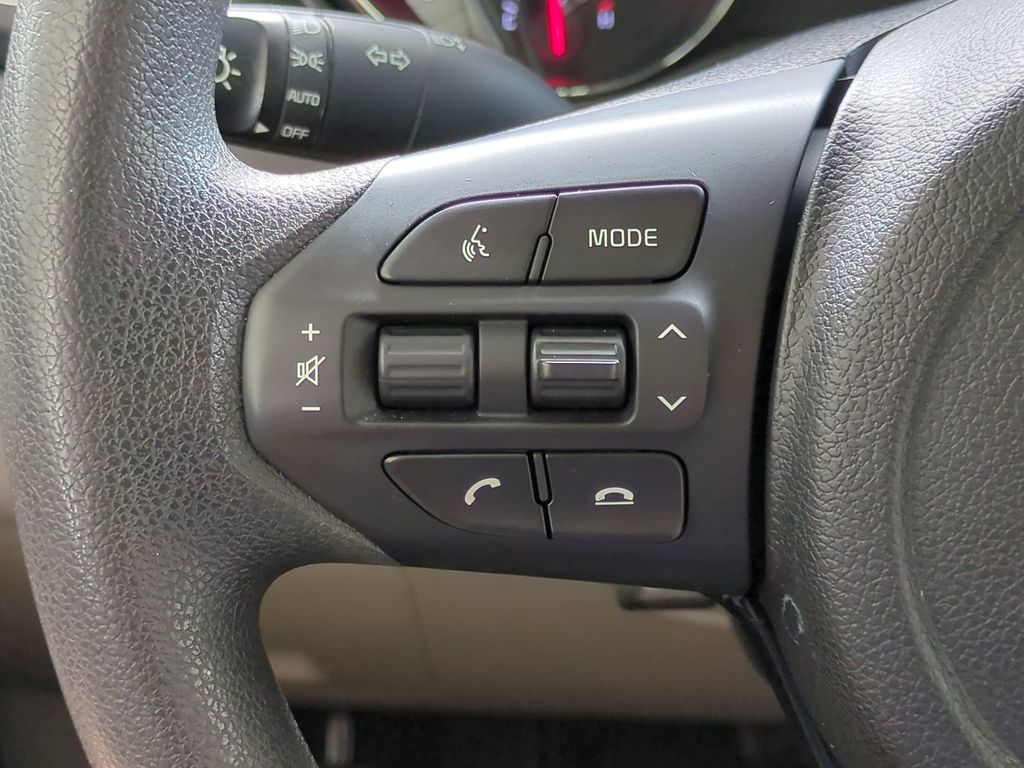Thumbnail: 2021 Kia Sedona - 29