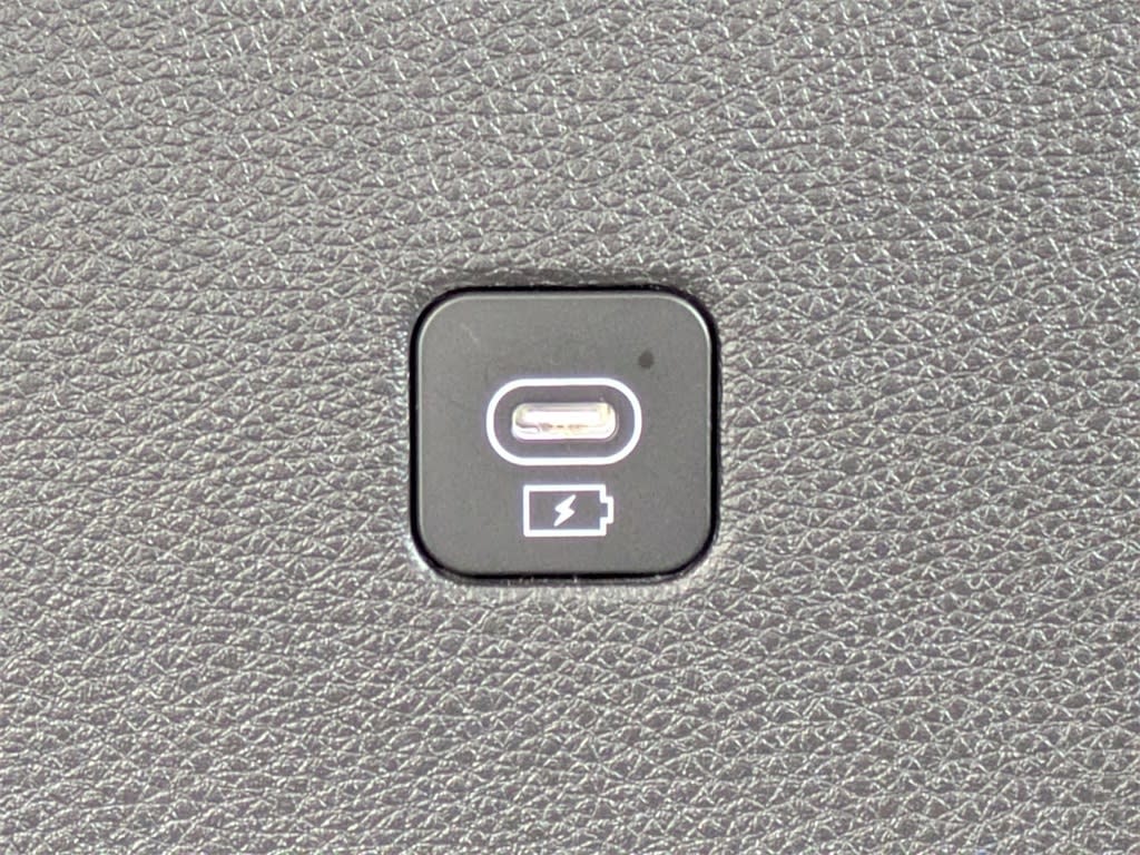 Thumbnail: 2025 Kia Carnival - 24