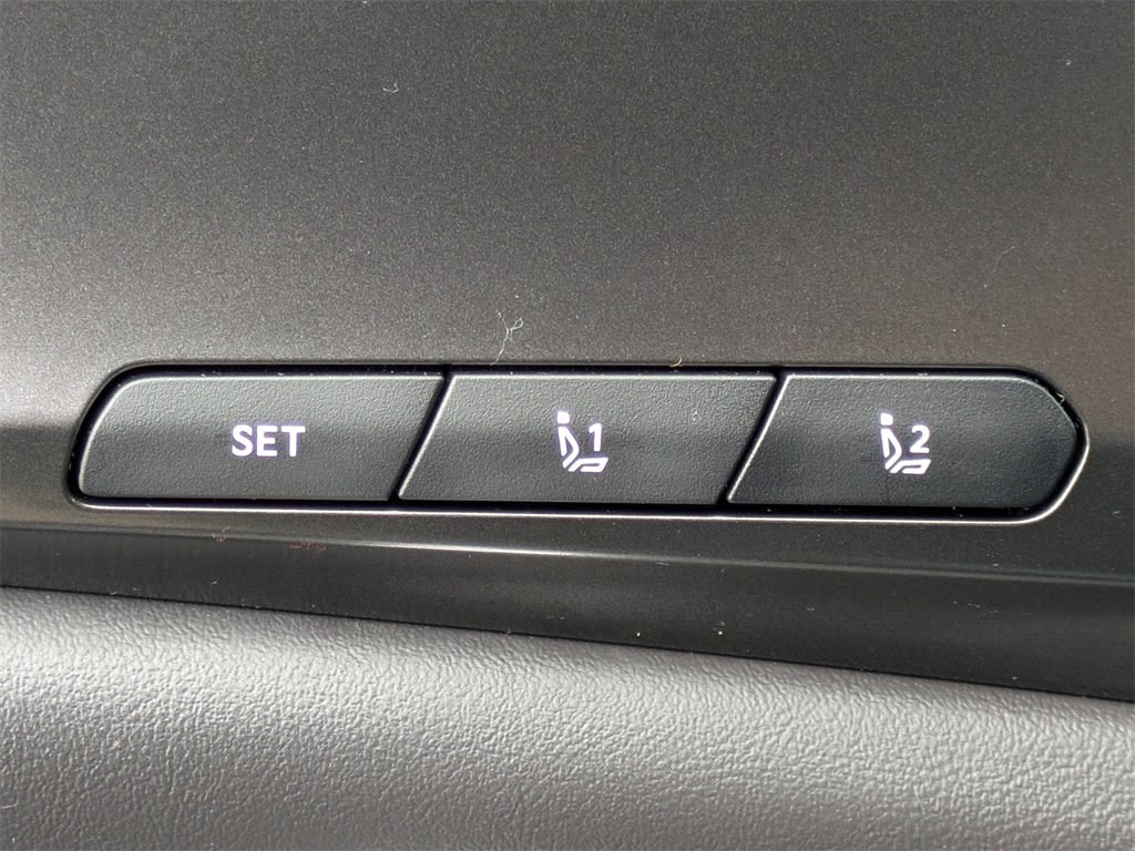 Thumbnail: 2025 Kia Carnival - 33