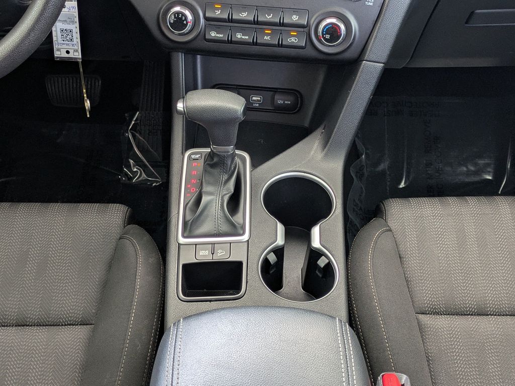 Thumbnail: 2021 Kia Sportage - 15