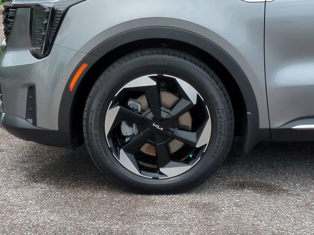 Thumbnail: 2025 Kia Sorento - 7