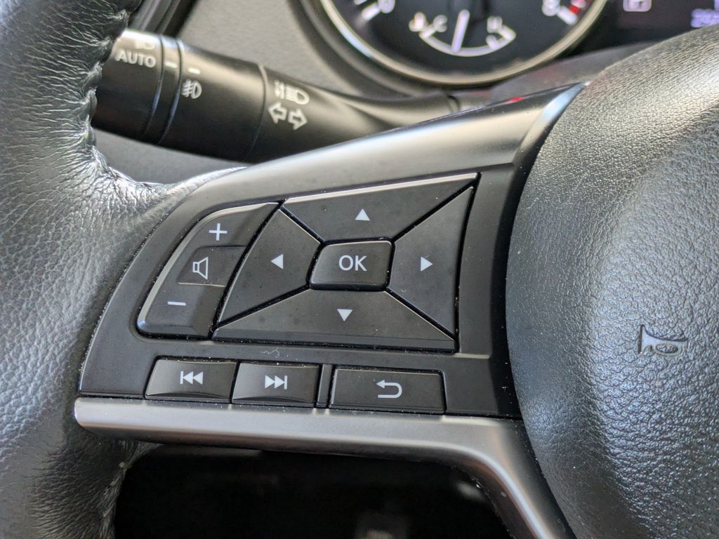 Thumbnail: 2018 Nissan Rogue - 34