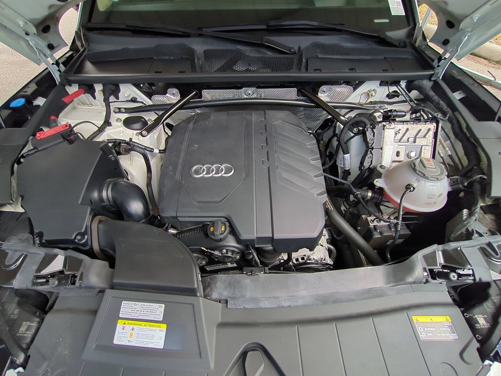 Thumbnail: 2022 Audi Q5 - 8