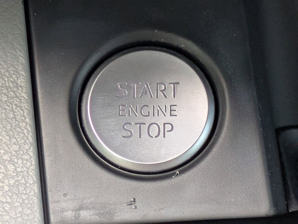 Thumbnail: 2021 Audi A4 - 41