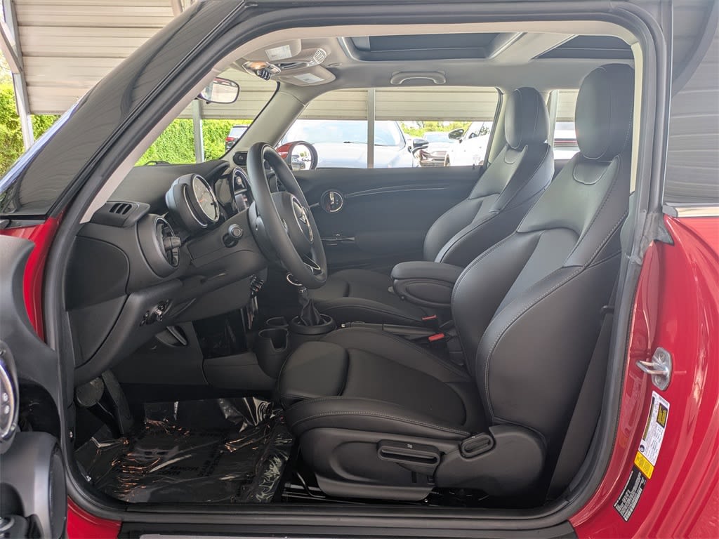 Thumbnail: 2018 MINI Cooper - 25