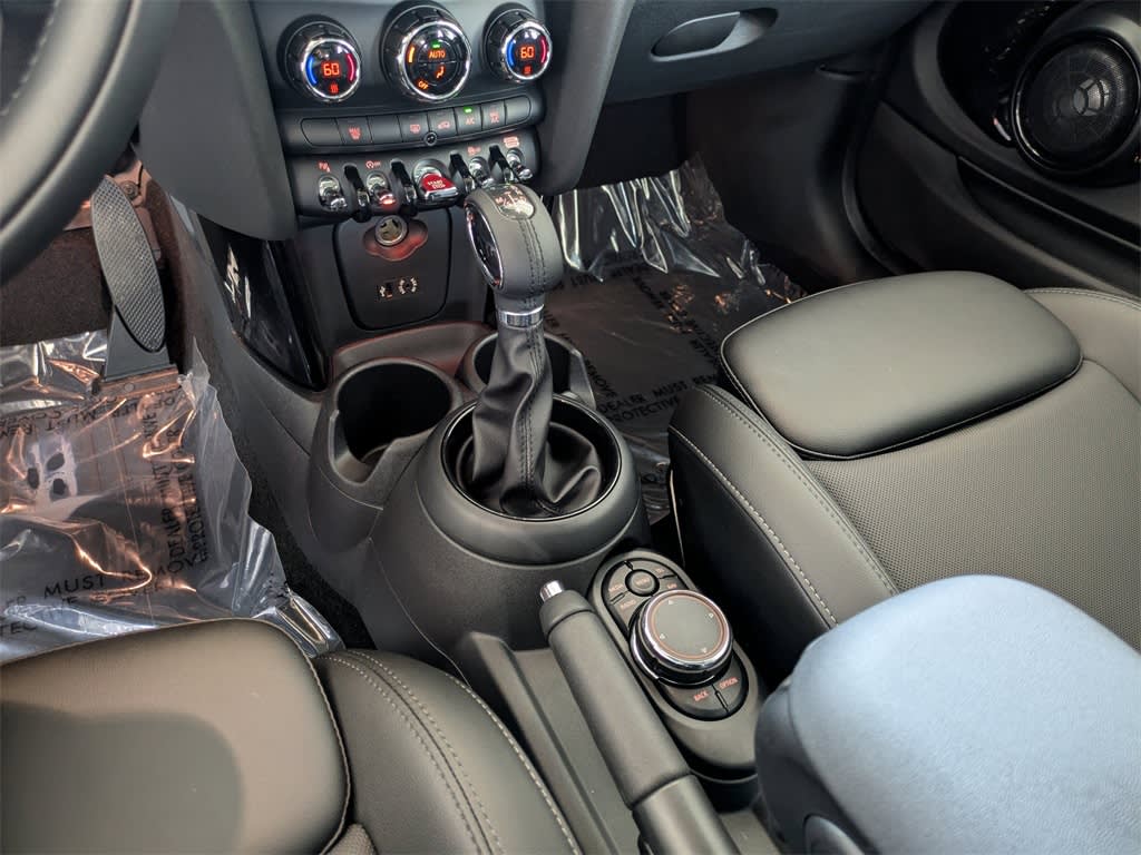 Thumbnail: 2018 MINI Cooper - 16